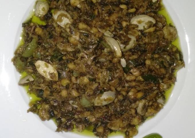 Tumis udang rebon dan tempe