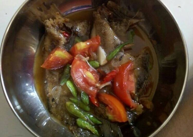 Ikan Asin Sepat Saus Tiram