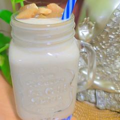 A picture of Chickoo Milkshake.