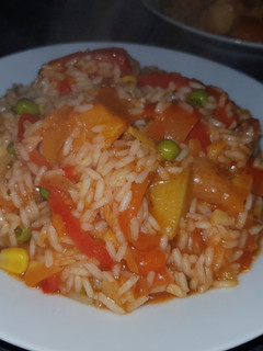 Una foto de Guiso de verduras y arroz