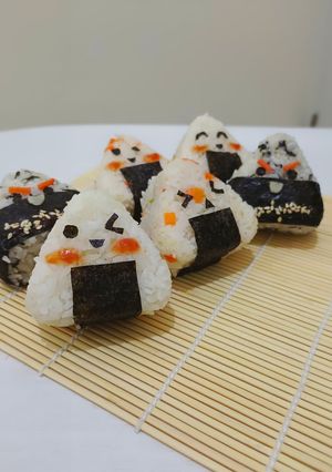 Foto resep Onigiri Kawaii | Nasi Kepal Rumput Laut
