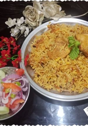A picture of Chicken biryani.