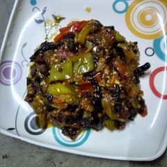 A picture of Brinjal capsicum fry.