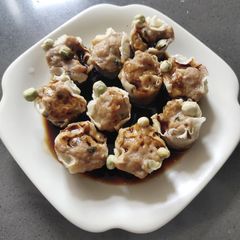 A picture of Pork Siomai.