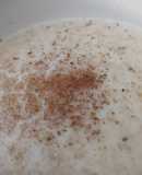 Desayuno: avena en hojuelas con leche y canela 🥣