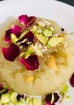 A picture of Suji Halwa.