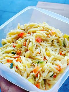 Une photo de Orzo aux légumes