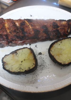 Foto principal de Costillas a la brasa con patatas