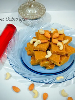 સુખડી (Sukhdi Recipe In Gujarati) રેસીપી મુખ્ય ફોટો