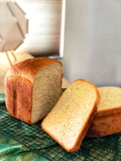 Una foto de Hogaza de pan dulce sabor a Panettone con panificadora del Lidl
