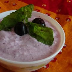 A picture of Jamun shrikhand.