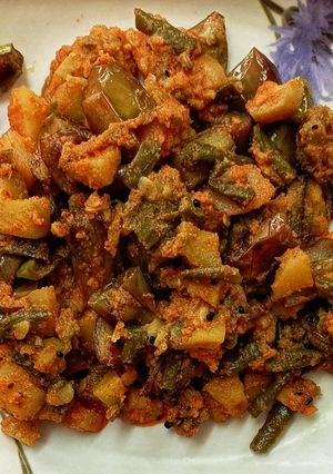 পাঁচমিশালি সব্জী (panchmishali sabji recipe in Bengali) রেসিপির প্রধান ছবি