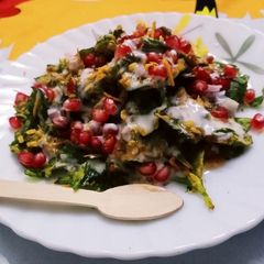 A picture of Palak patta chaat.