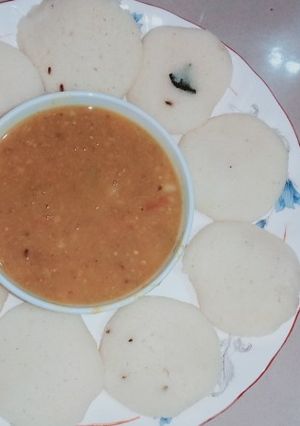 A picture of Idli sambar.