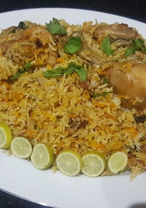 A picture of Chicken biryani.