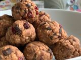 Healthy Chocolate and Cranberry Protein balls 🌰☕