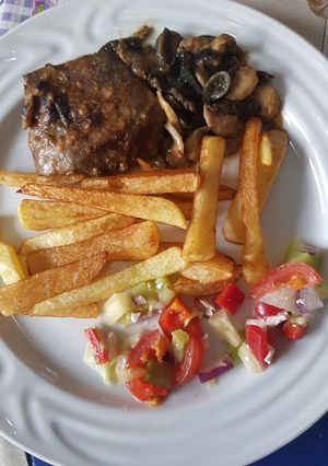 Sült máj gombával recept fotója