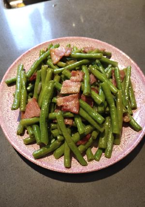 A picture of String Beans with Bacon.