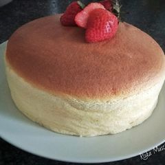 A picture of Japanese Cheese Cake.