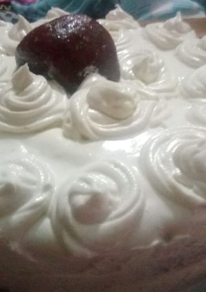 A picture of Vanilla gulab jamun cake.