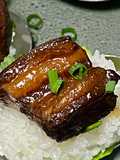 หมูสามชอต(สูตรพะโล้-น้ำแดง แห้ง)