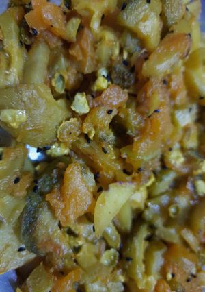 কাঁকরোল ভাজা (Kankrol bhaja recipe in Bengali) রেসিপির প্রধান ছবি