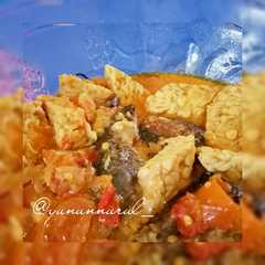 รูปของ Ikan tongkol bumbu kuning kuah pedas