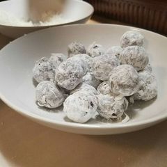 A picture of Josiah's Magic Chocolate Coconut Rum Balls.