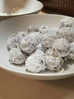 A picture of Josiah's Magic Chocolate Coconut Rum Balls.