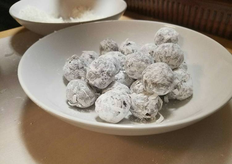 Simple Way to Prepare Award-winning Josiah&#39;s Magic Chocolate Coconut Rum Balls