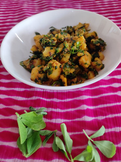 આલુ મેથી (Aloo Methi Recipe In Gujarati) રેસીપી મુખ્ય ફોટો