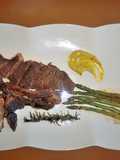 T-Bone Steak με Σπαράγγια