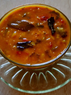 મગ ની લસુની તડકા દાળ (Moong Lasuni Tadka Dal Recipe In Gujarati) રેસીપી મુખ્ય ફોટો