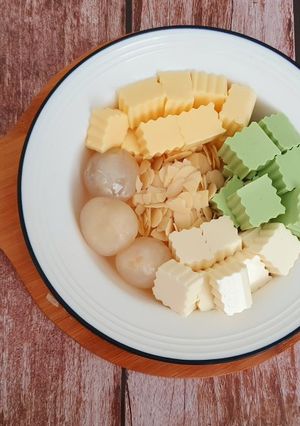 Hình của món Chè khúc bạch ngon hơn nyc của bạn.