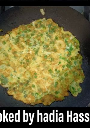 A picture of Spring onion omelet.