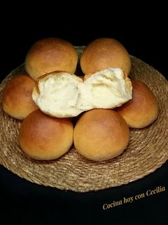 Una foto de Bollos o panecillos de leche
