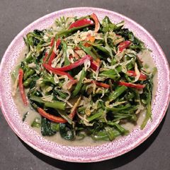 A picture of Water Spinach.