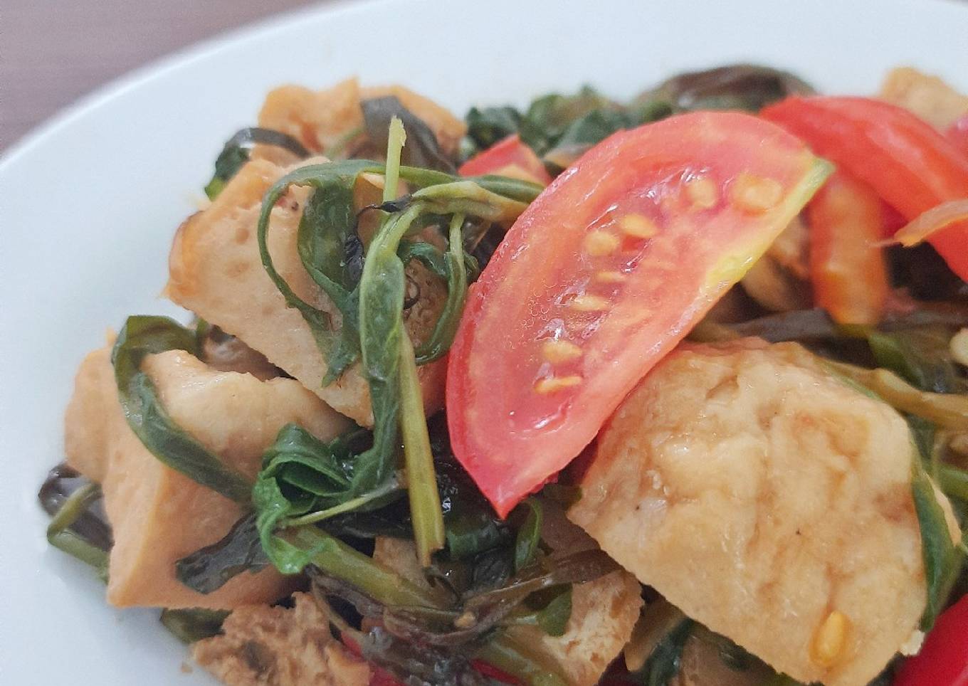903. Tumis Kangkung Tahu Tuna