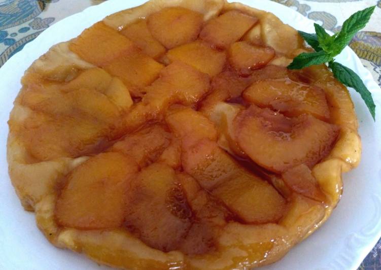 Tarta tatin de melocotones