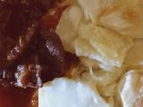 Salsa de carne vacuna con papas a la crema para celíacos!