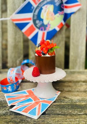 A picture of A Pudding for HM Queen, Eton Mess in a handmade Chocolate Cup.