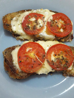 Una foto de Milanesas de berenjena a la napolitana