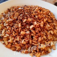 A picture of Sweet coconut flakes.
