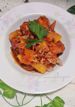 Foto resep Semur Sayap Kentang