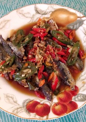 Foto resep Oseng Pindang Pedas Cabai Hijau (dan merah) 😋