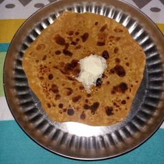 A picture of Dal ka Parantha.