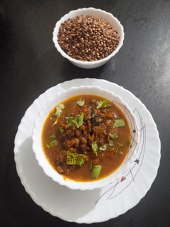 गैथ दाल /कुल्थी की दाल (Gaith Daa /Kulthi daal Recipe In Hindi) रेसिपी मुख्य फोटो