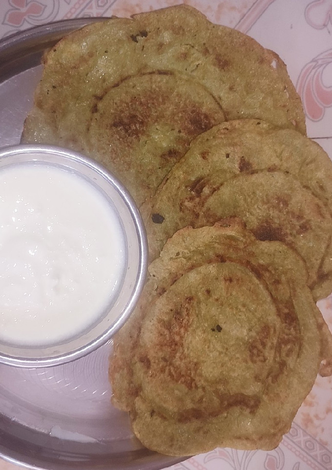 મગ ચોખા ના પુડલા (Moong Chokha Pudla Recipe In Gujarati) રેસીપી મુખ્ય ફોટો
