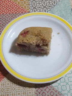 Una foto de 🍰Bizcocho de fresa y canela