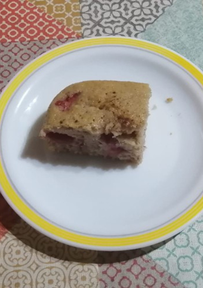 Una foto de 🍰Bizcocho de fresa y canela